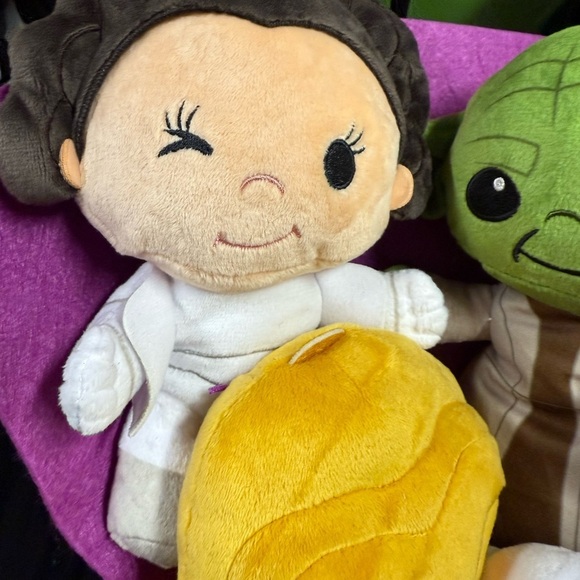 Star Wars Plush Toy Set bouquet - Green, Yellow, Blue
NEW - Picture 2 of 11